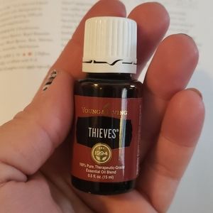 THIEVES - Young Living